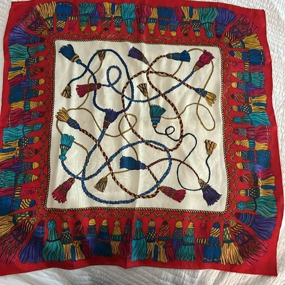 Vintage scarf with tassels
